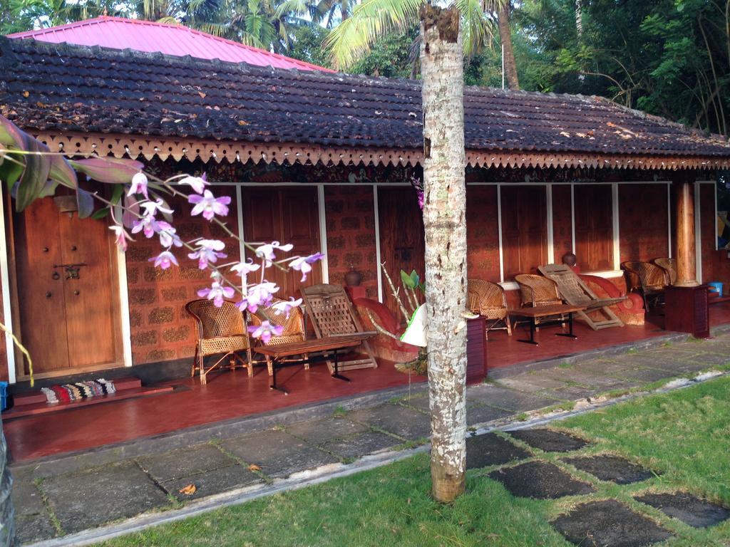 Ambadis Villas Kodungallur Экстерьер фото