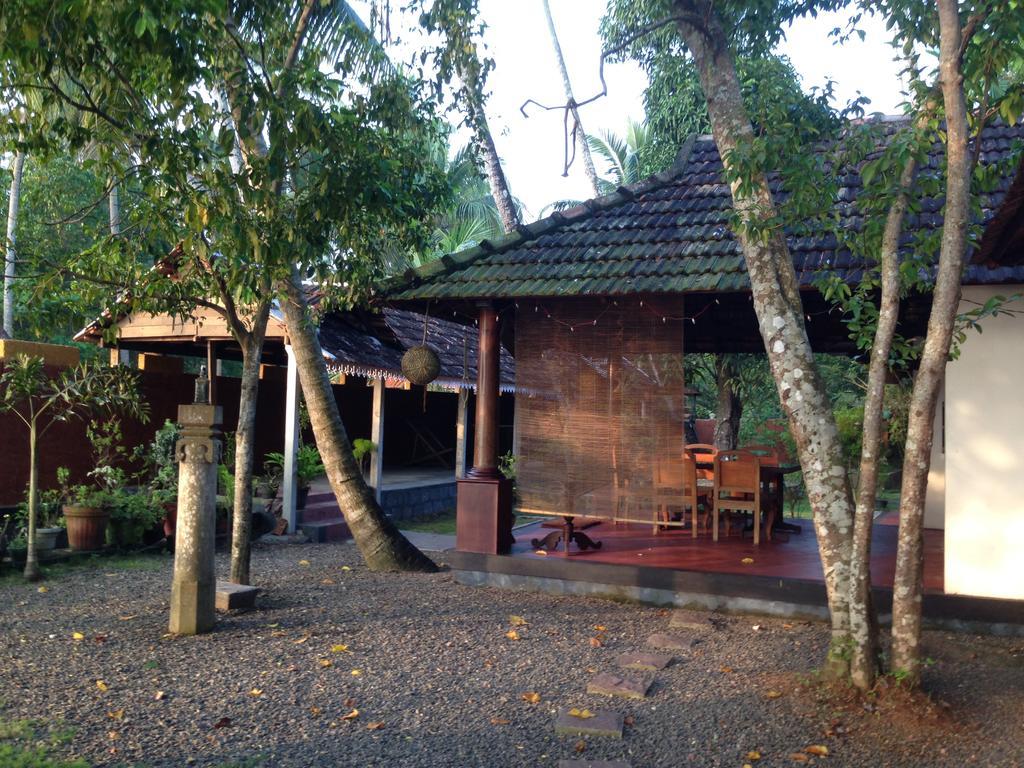 Ambadis Villas Kodungallur Экстерьер фото