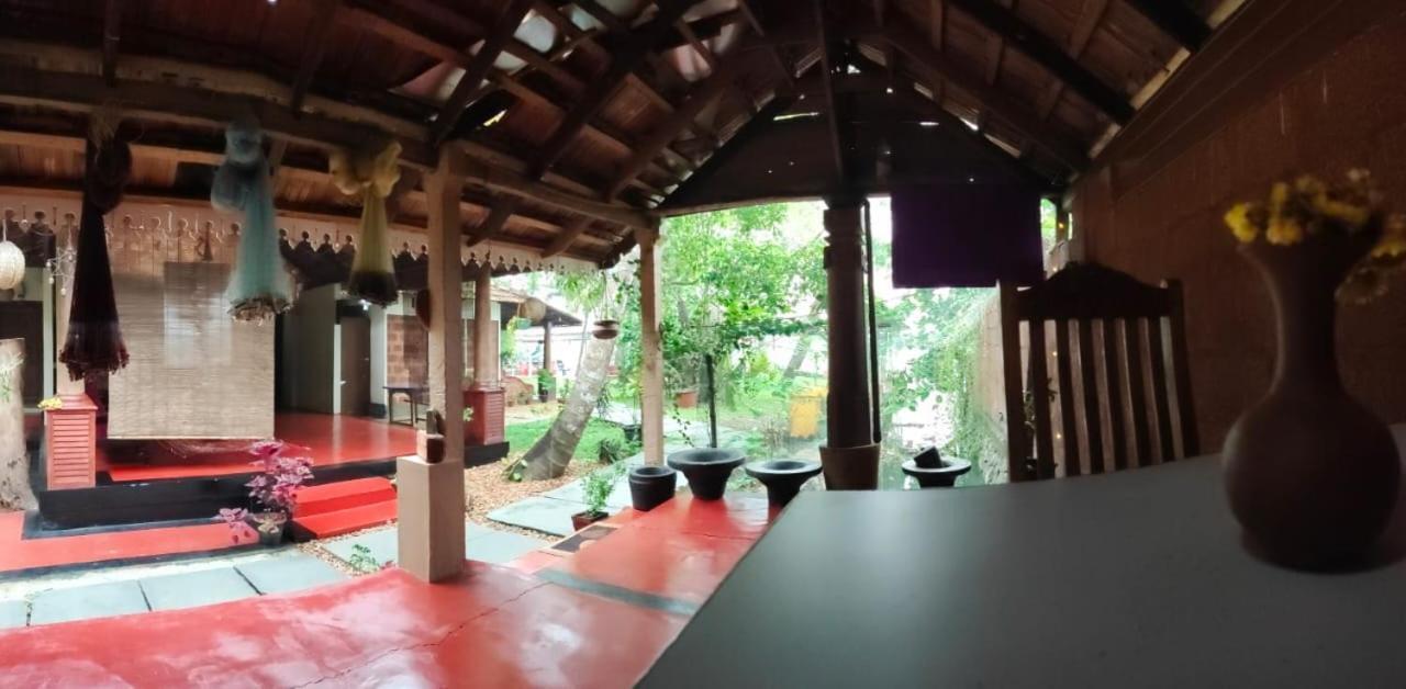 Ambadis Villas Kodungallur Экстерьер фото